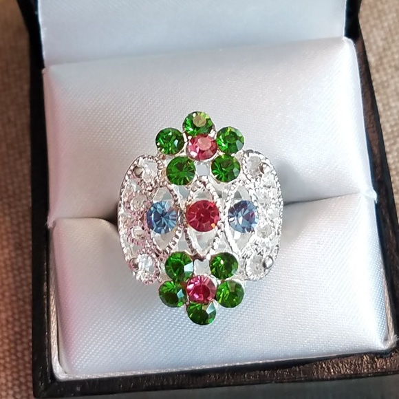 Jewelry - NEW!  Colorful Fashion Ring